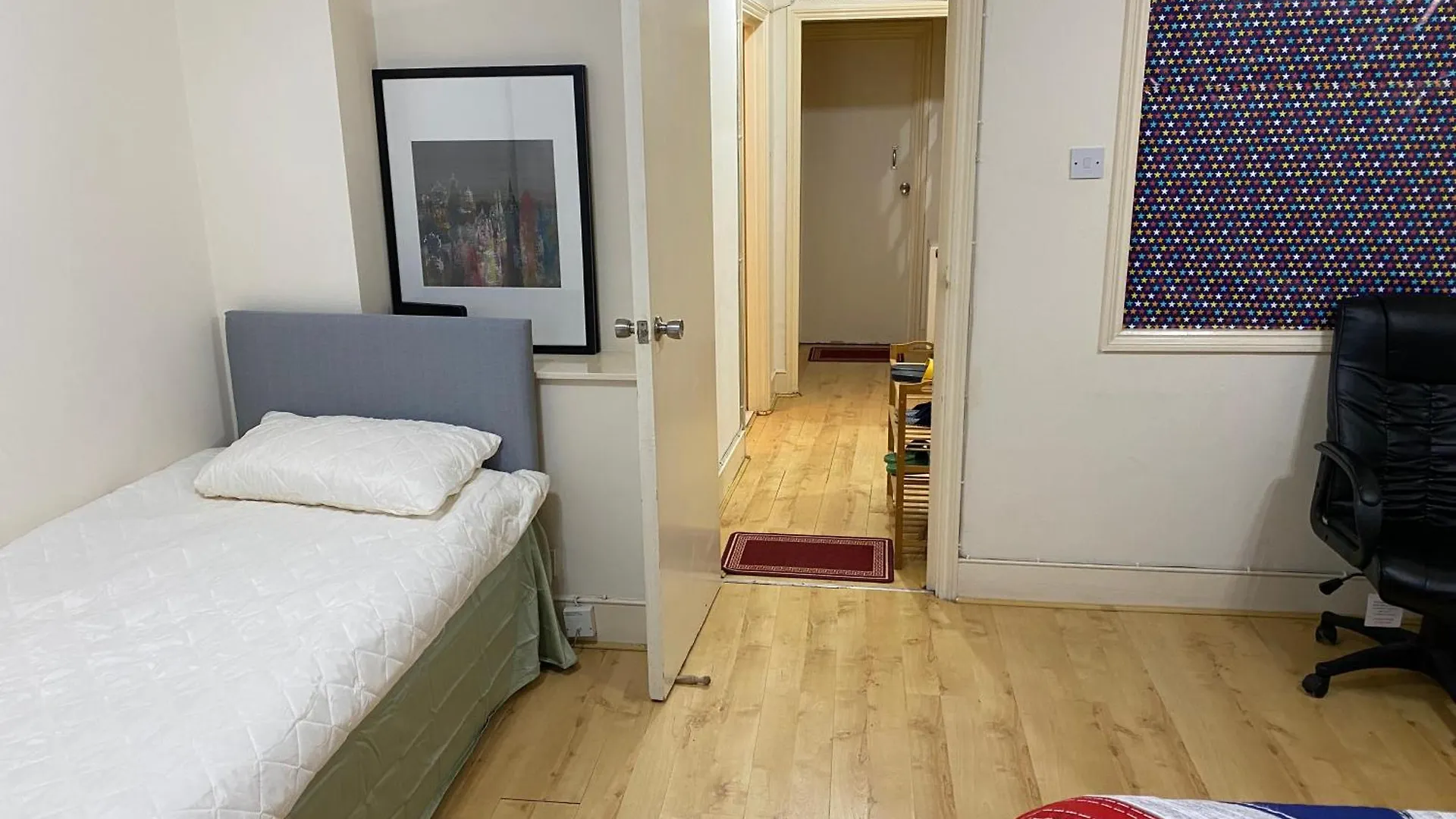 בית אירוח לונדון Privet Room Near Cambridge Heath Station