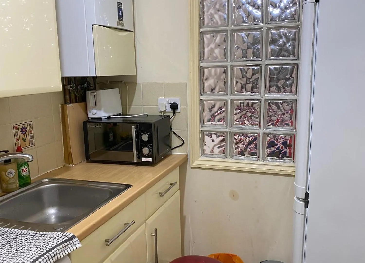 לונדון Privet Room Near Cambridge Heath Station בית אירוח